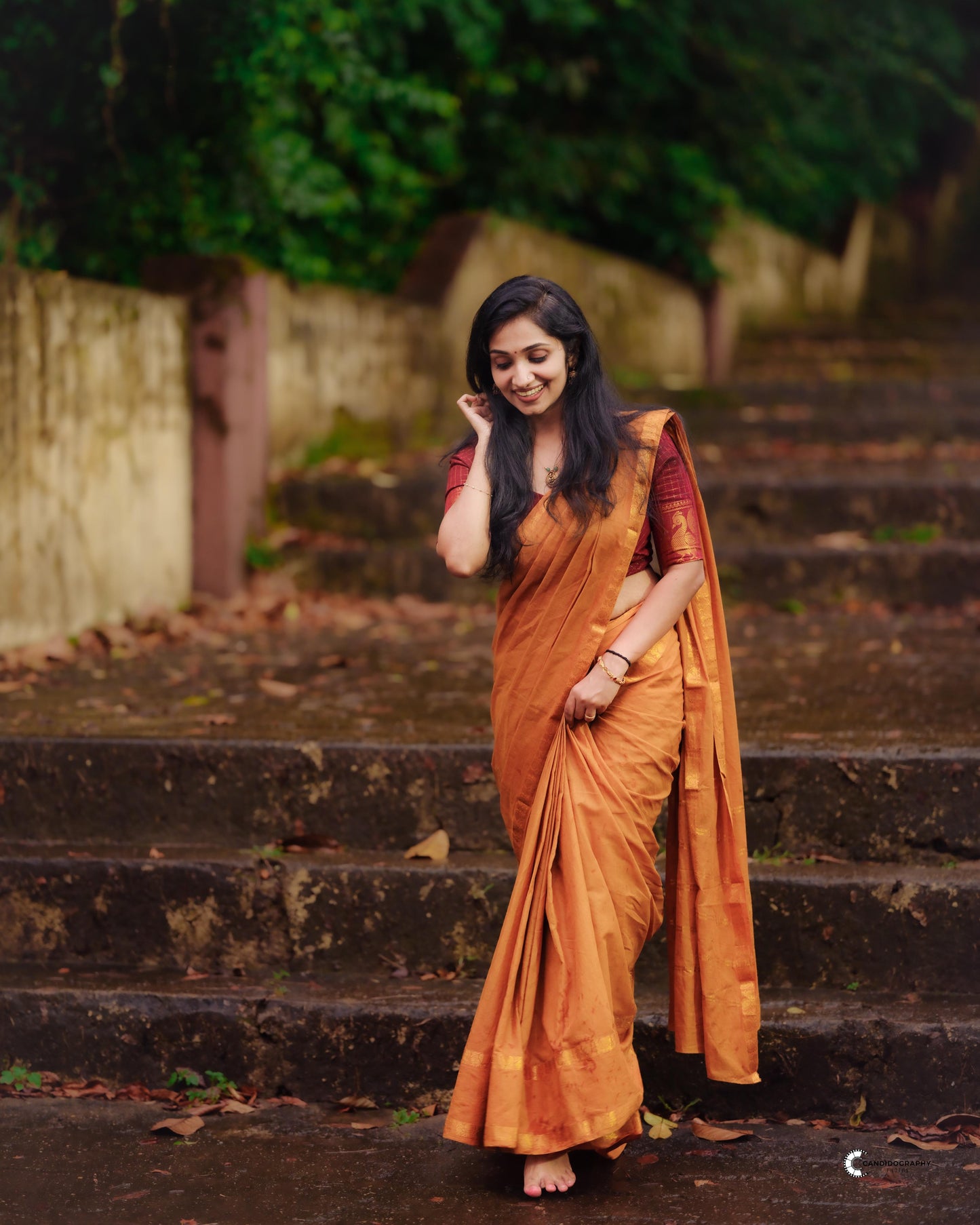 Pre order : Tarangini Handloom Sungudi Sarees Mustard yellow with contrast Maroon Blouse piece