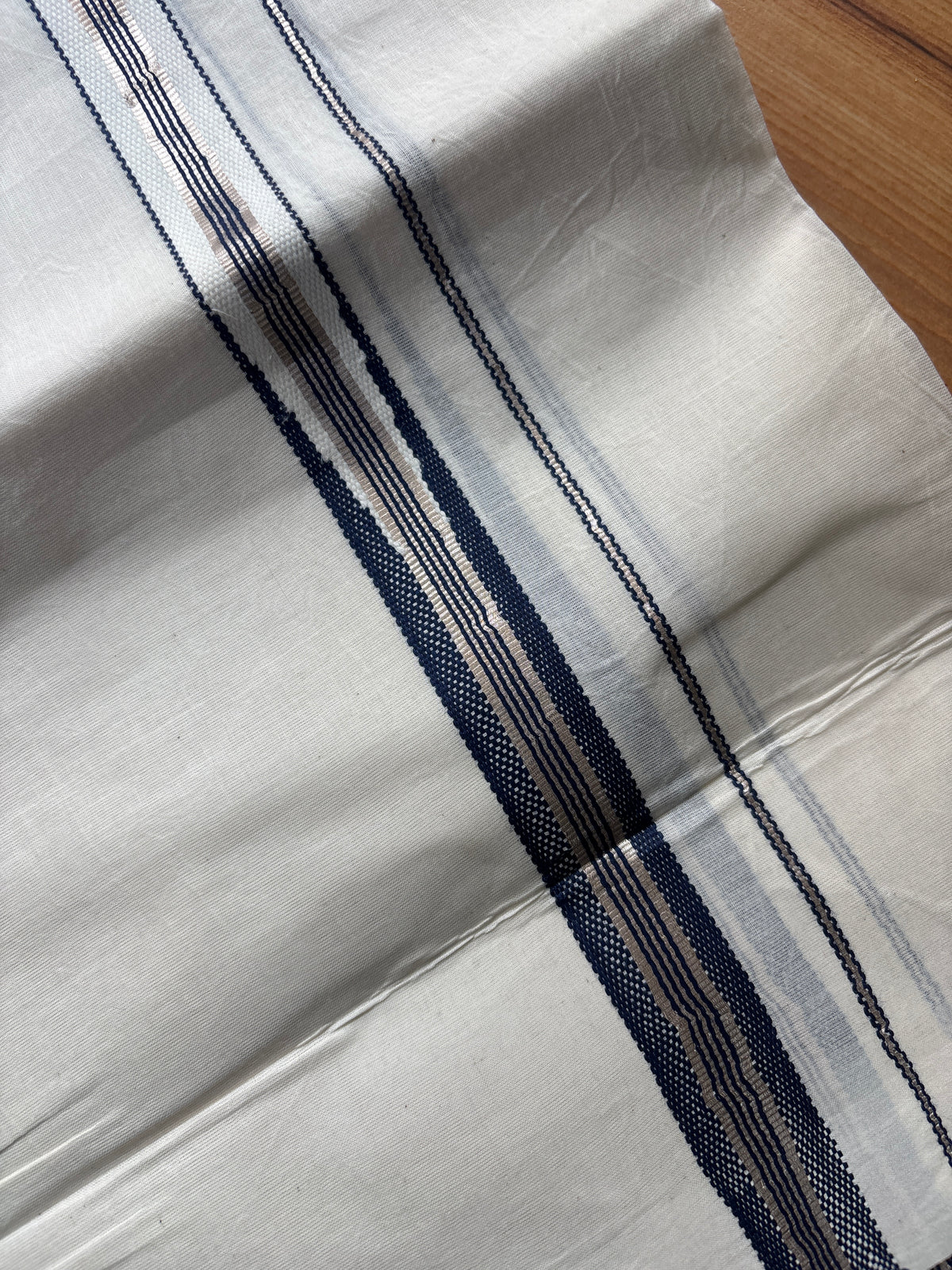 Handloom Chuttikara Gents Double Mundu Bleached white Blue Silver kara SAR68