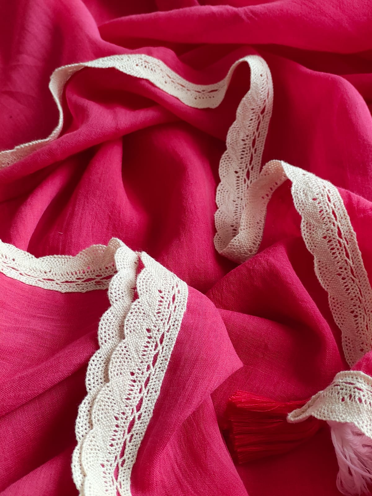 Viharika(विहारिका) Flowy lace: pink