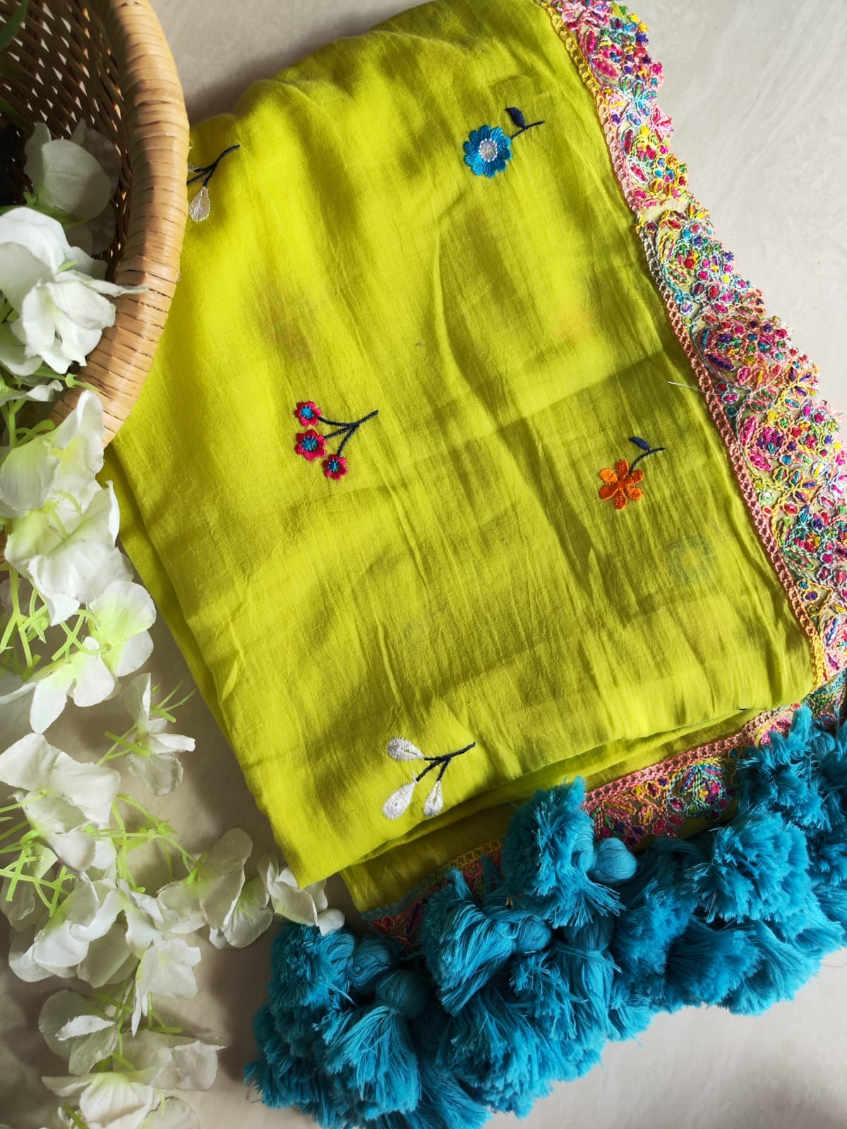 Viharika (विहारिका) Embroidery Lace Sarees : Green & Blue