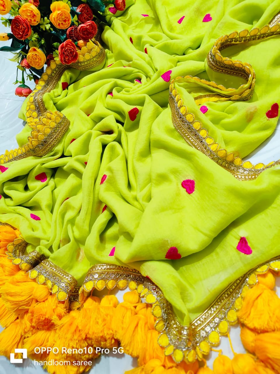 Viharika (विहारिका) Embroidery Lace Sarees : Floral Green love motif
