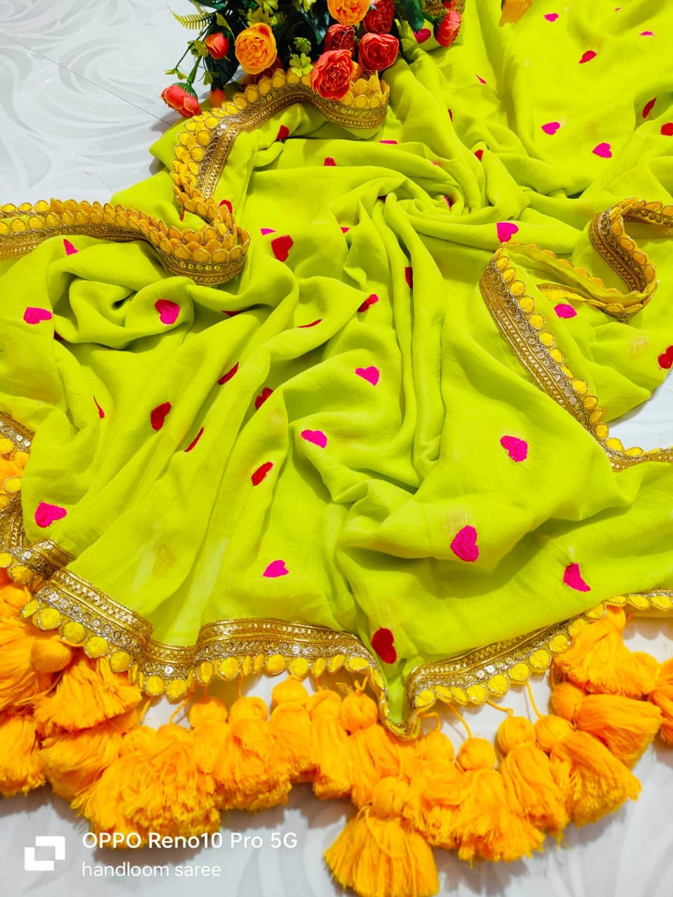 Viharika (विहारिका) Embroidery Lace Sarees : Floral Green love motif