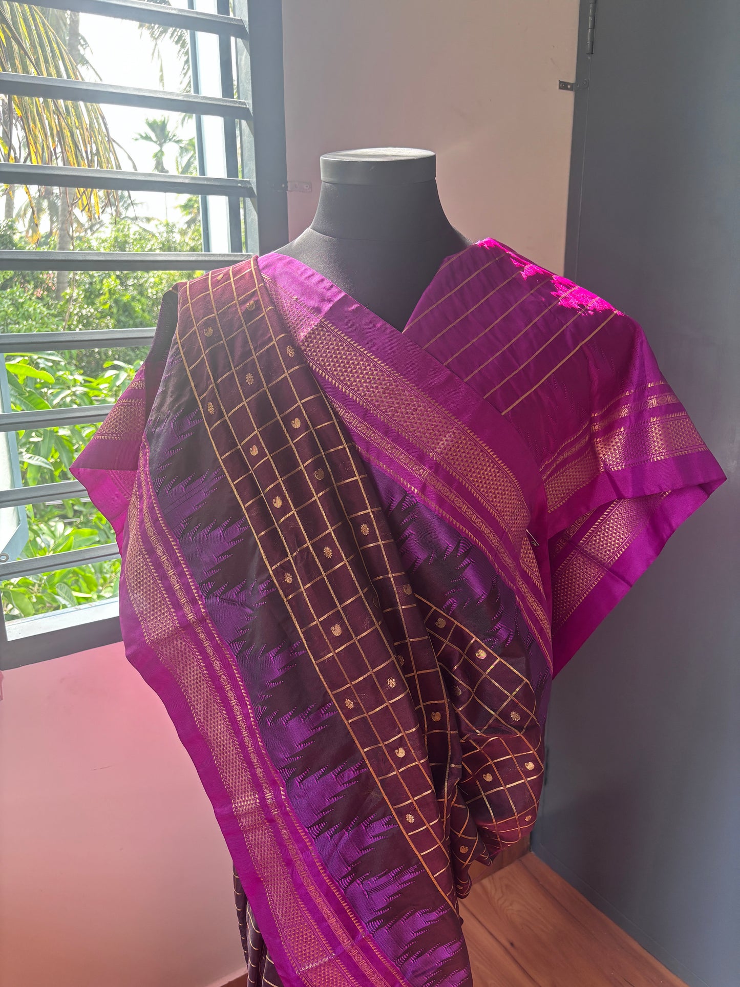 Mercerised Temple Border Gadiwal Ilkal Saree Chikki Paras with Tope Pallu