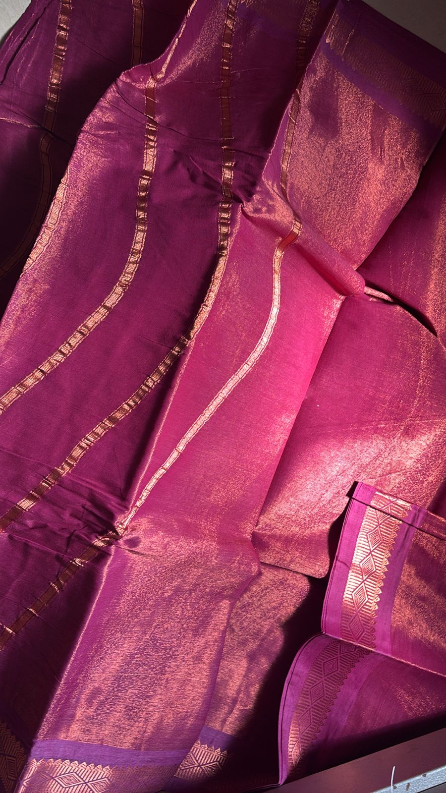 Tissue raga Sungudi cotton Sarees with running blouse pink
