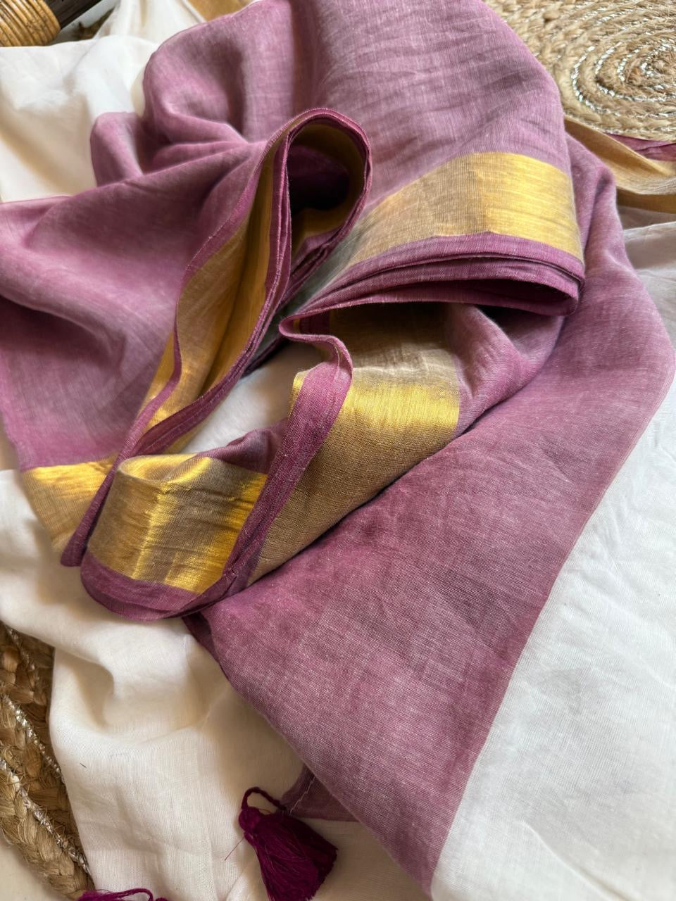 Handpainted dragon fly dual tone mal cotton Saree