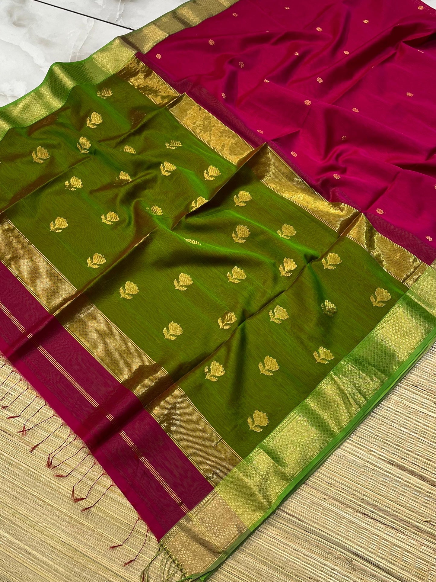 Festive flower motif Maheshwari handloom Silk cotton Saree