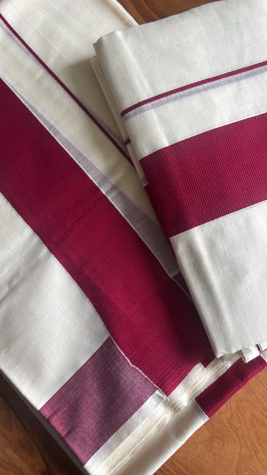 Maroon kattikara Single Set Mundu