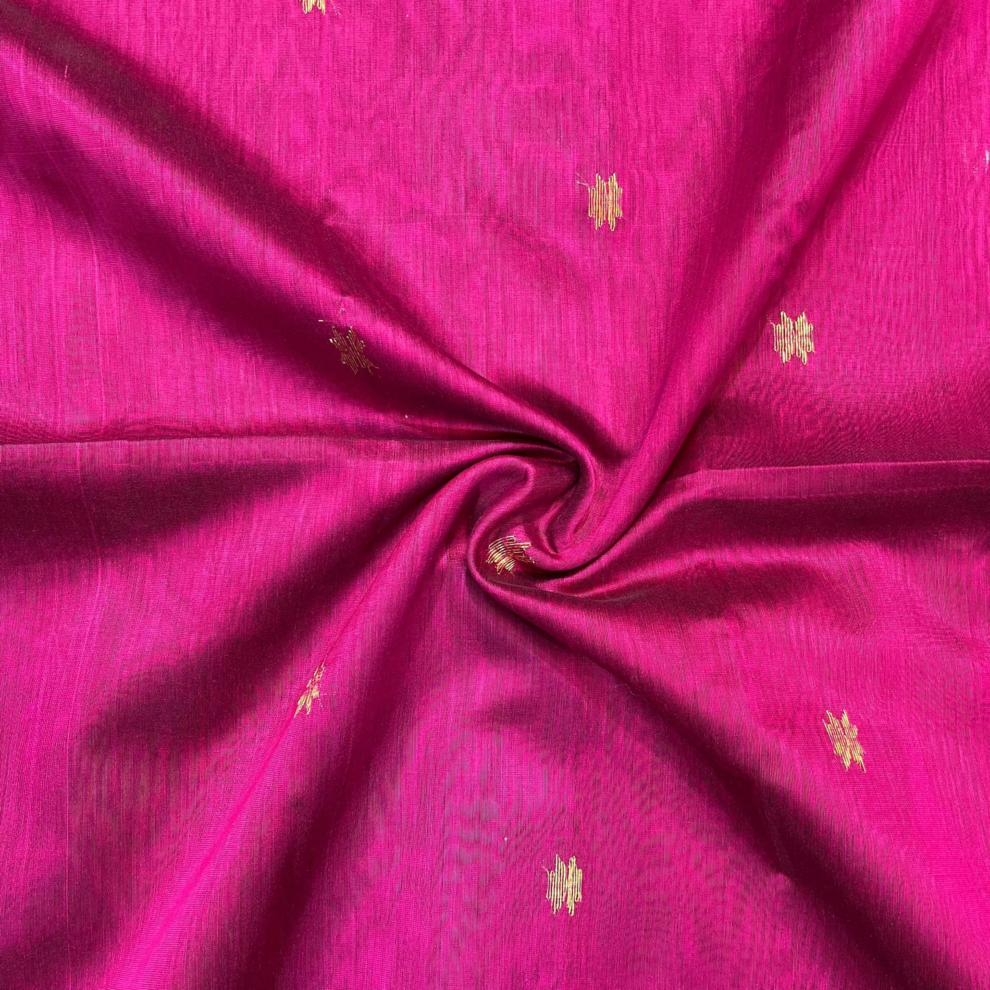 Kalyanika (कल्याणिका) Handloom Maheshwari Silk Sarees, star butta Magenta KM10