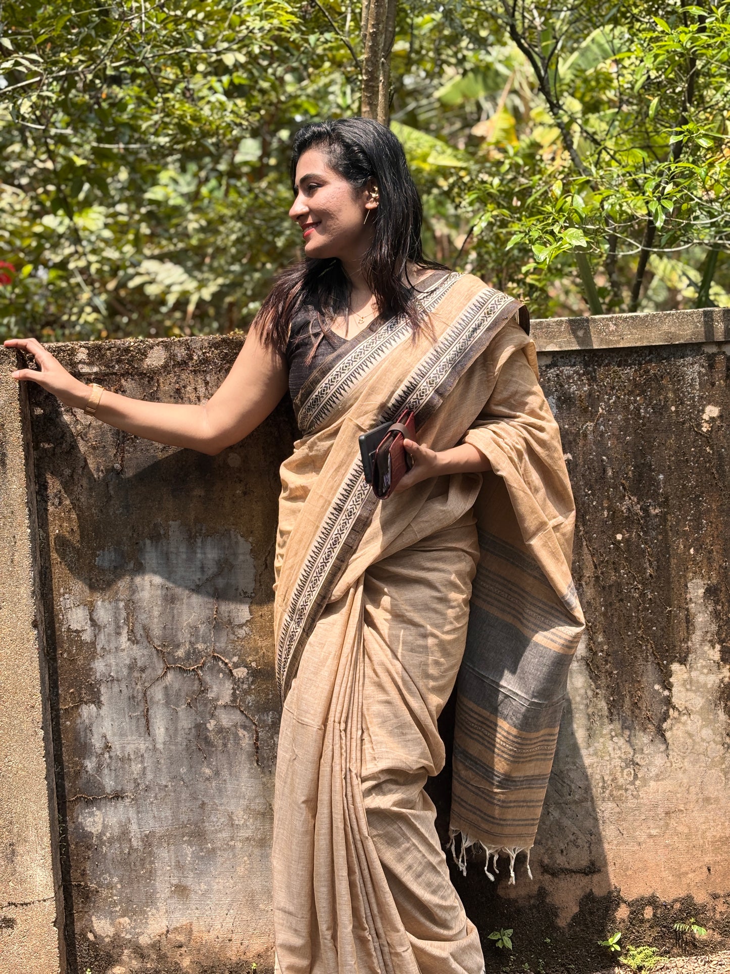 Rangini (रंगीनी) Bengal handloom dhaniakhali Saree striped pattern