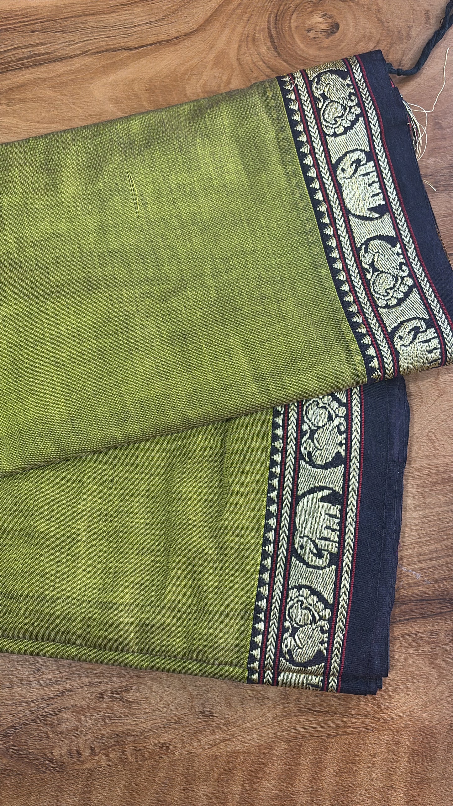 Vrinda वृंदा Narayanpeth dual tone Vintage Sarees