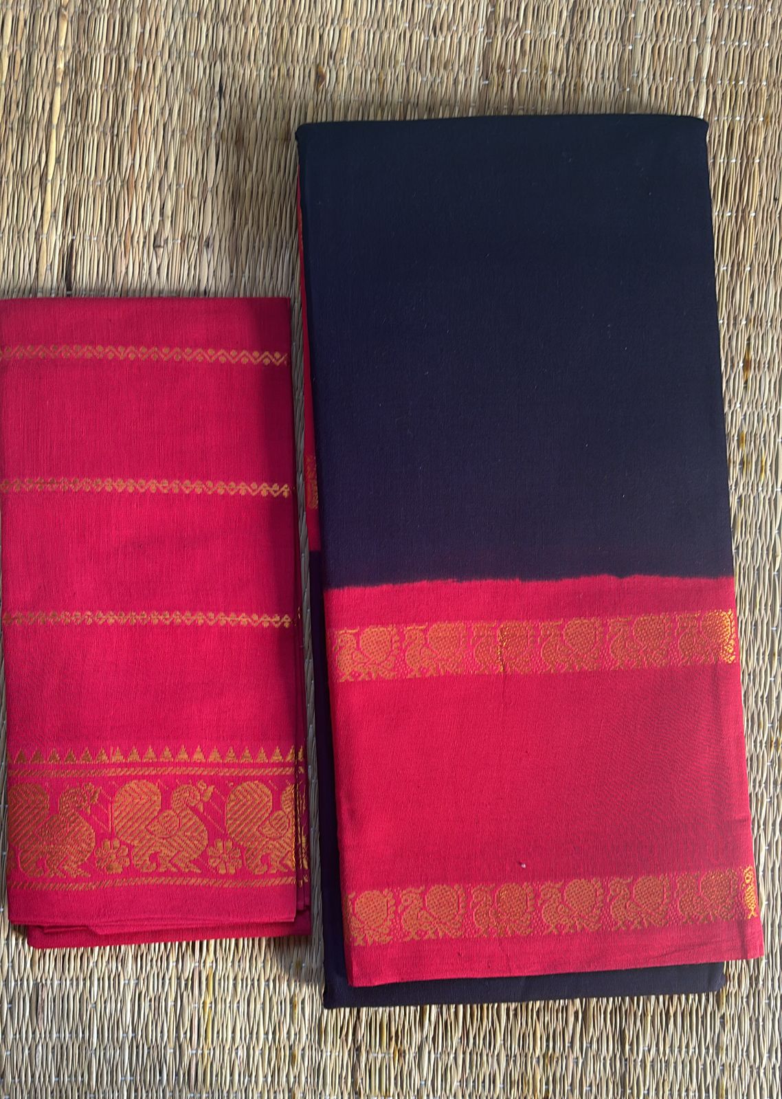 Tarangini Black and maroon combo retta petta Sungudi handloom Saree