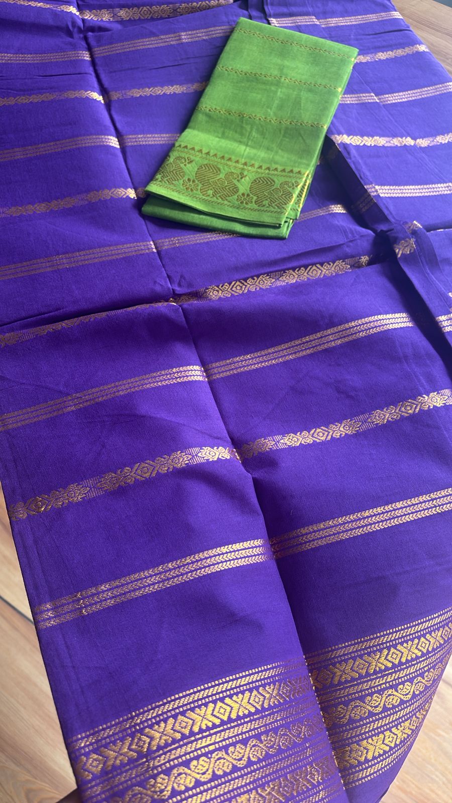 Rudraksha Velthari Sungudi Handloom Cotton Saree