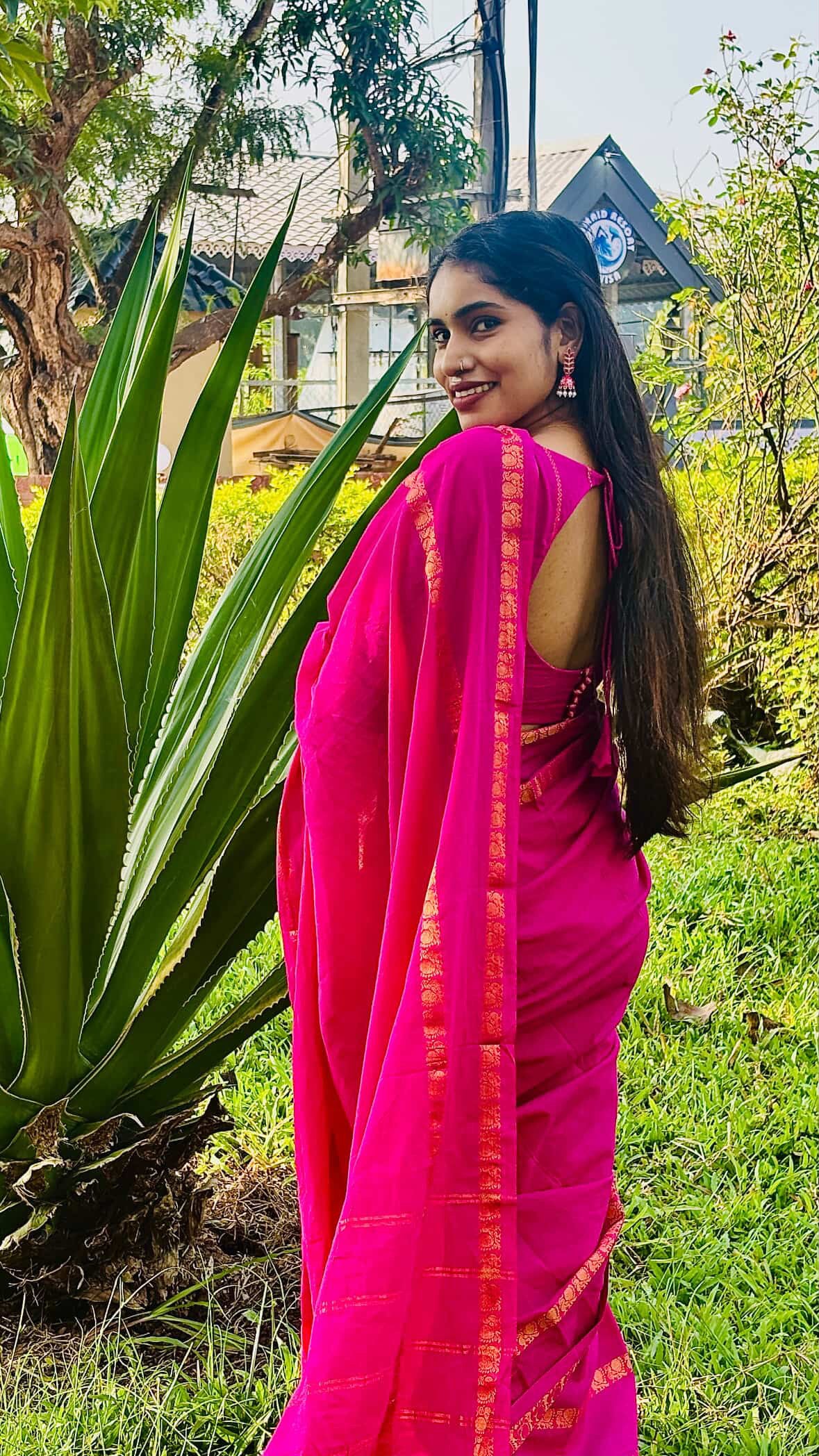 Tarangini Majenta handloom sungudi plain sarees, Sithara’s choice