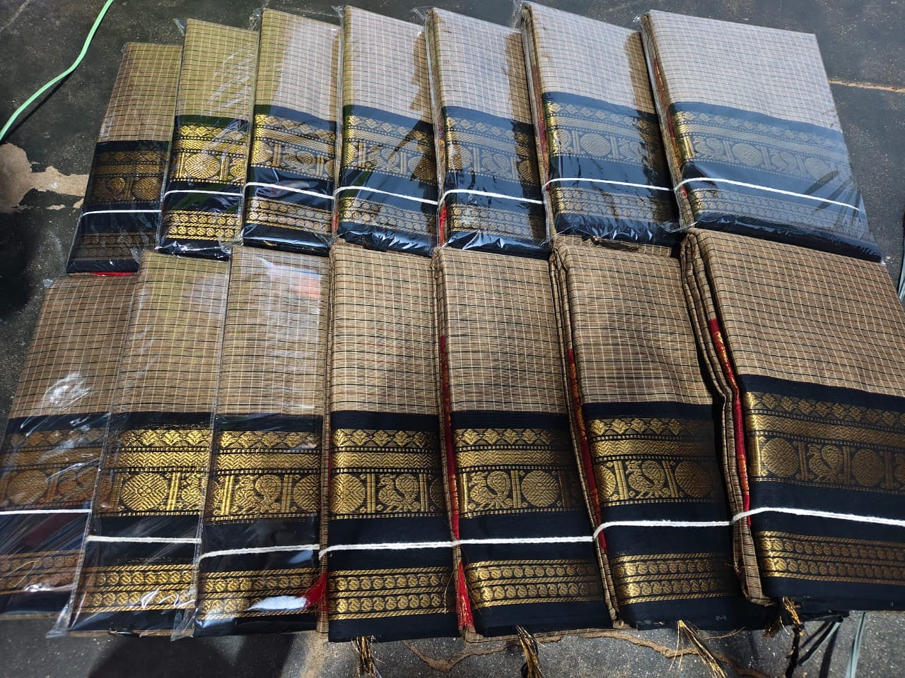 Sangita kanchi cotton checks Saree with ganga jamuna border