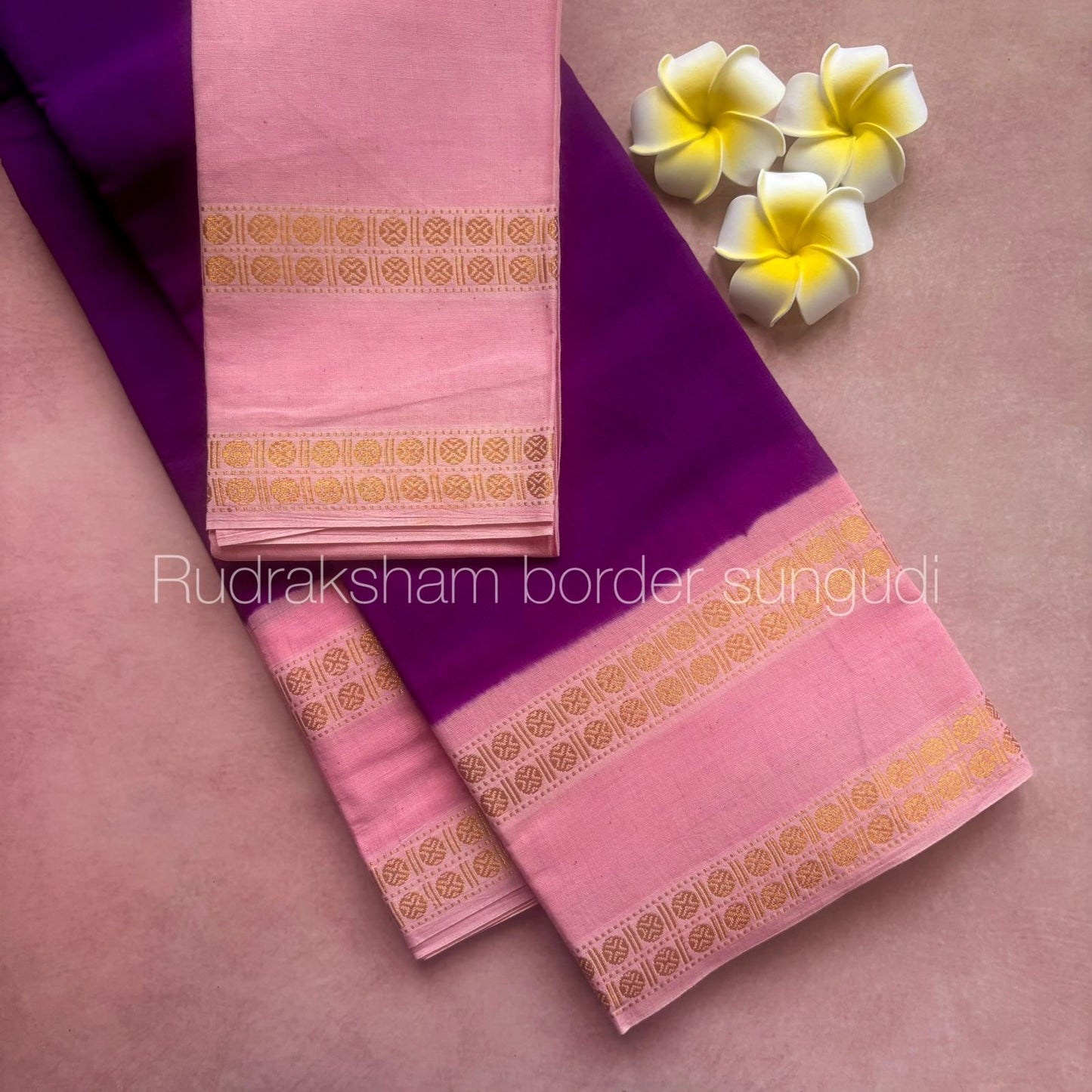Tarangini Rudraksha border violet and contrast peach border handloom sungudi saree