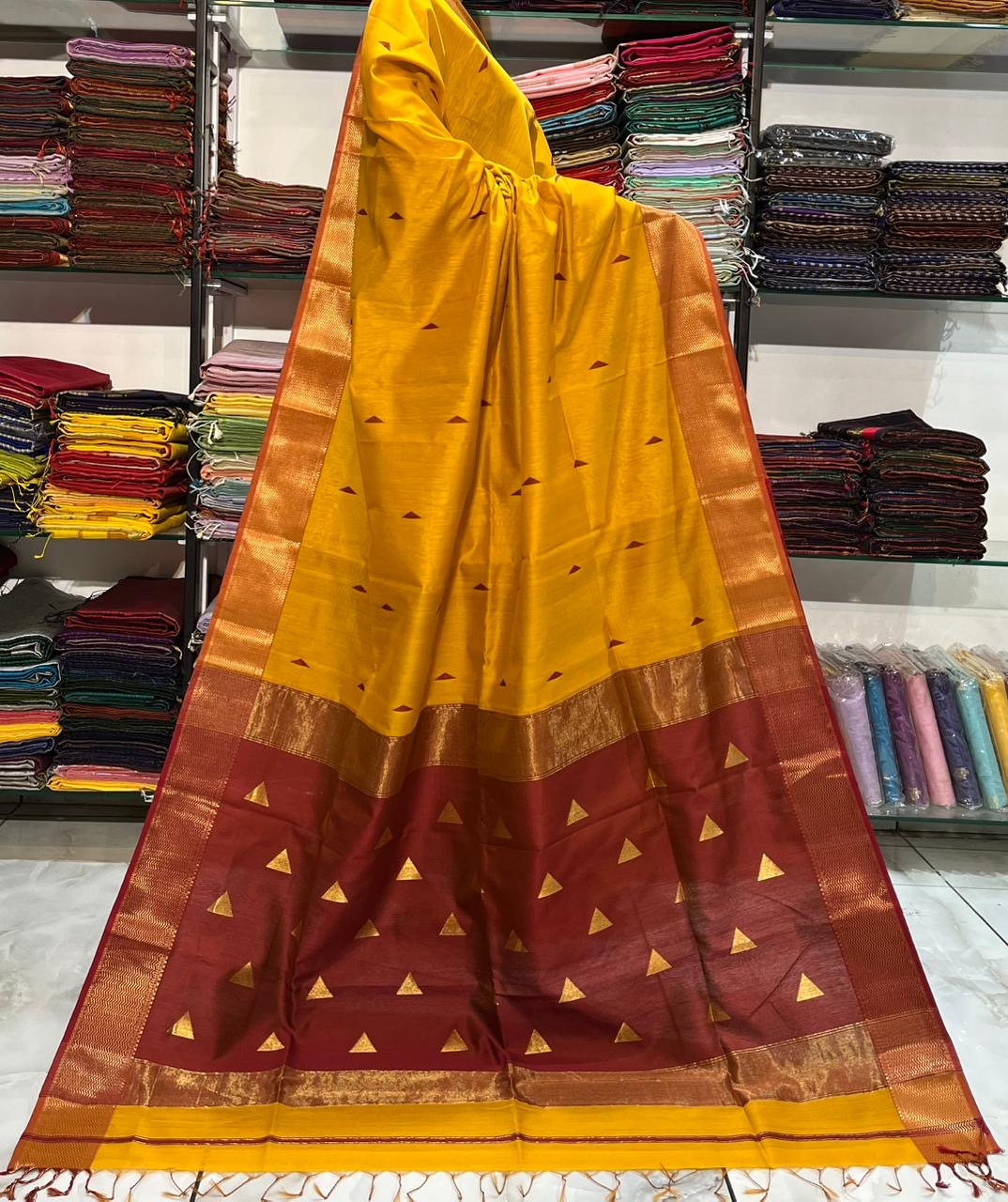 Maheshwari Handloom Silk cotton triangle Butta Sarees