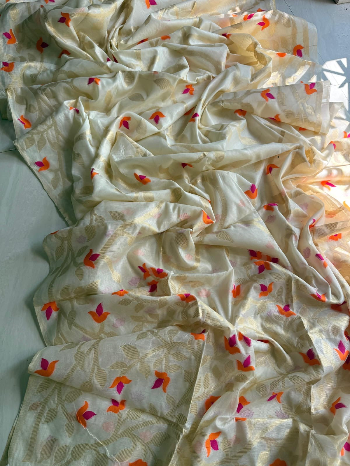 Floral Muslin Saree 01