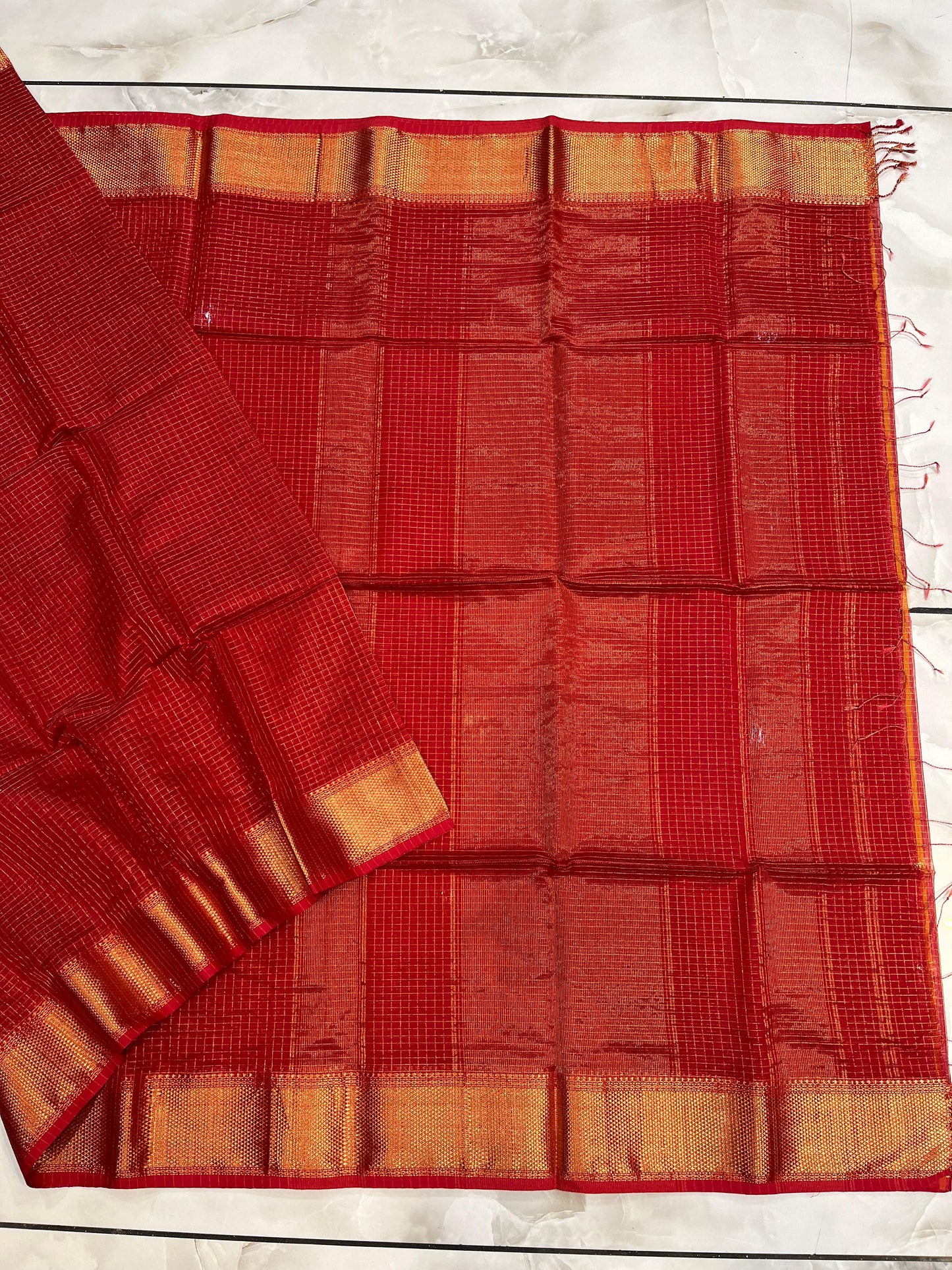 Kalyanika" (कल्याणिका) Handloom Maheshwari Silk Cotton Sarees Jari Checks Red KM12