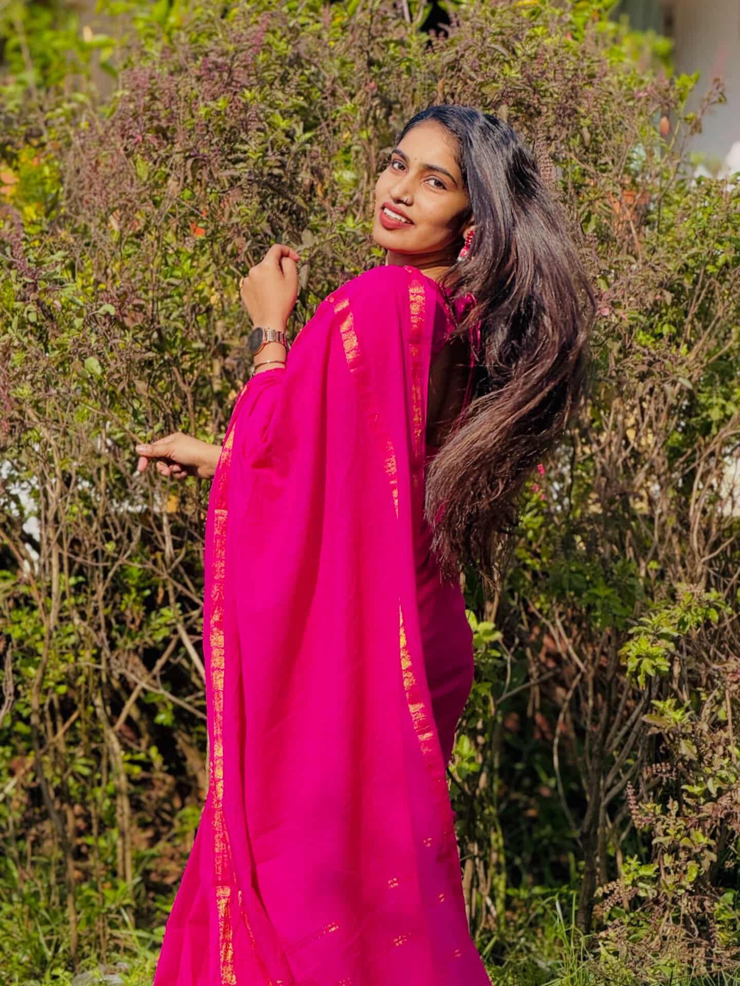 Tarangini Majenta handloom sungudi plain sarees, Sithara’s choice