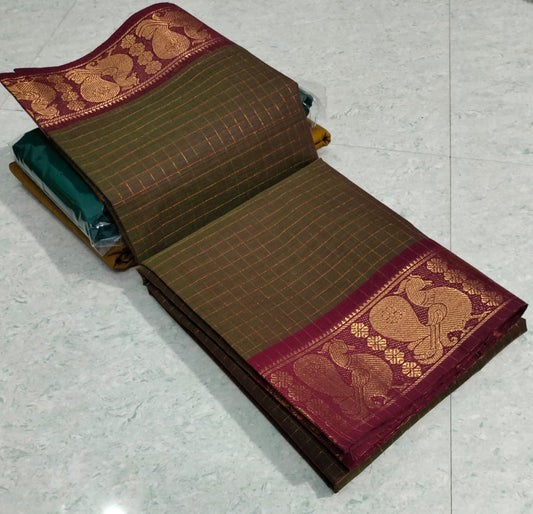 Tarangini Sungudi zari checks sarees with contrast border