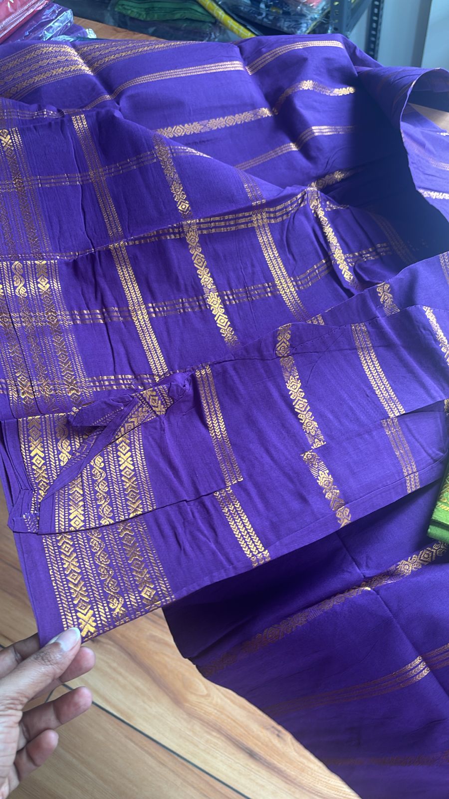 Rudraksha Velthari Sungudi Handloom Cotton Saree