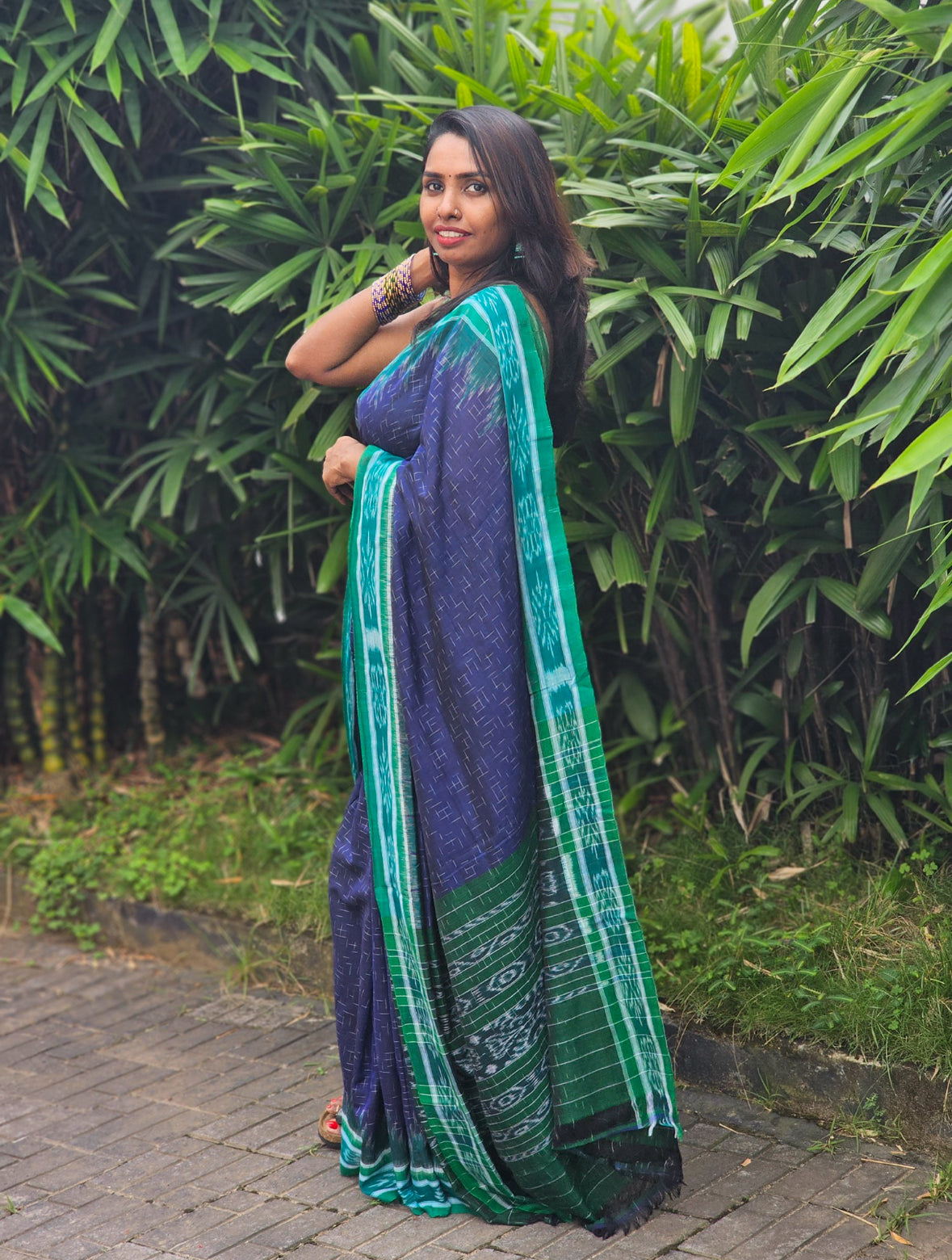 Sambalpuri Odisha handloom cotton Sarees Navy blue and green