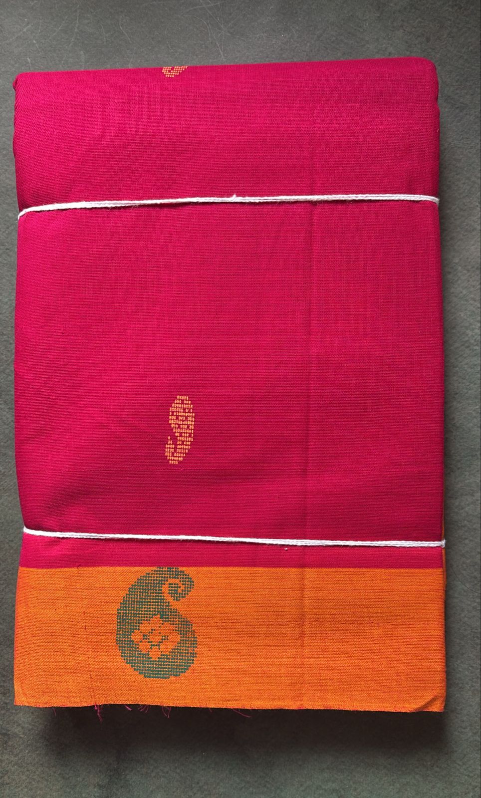 Sangita Vintage contrast thread border woven butta Sarees without blouse