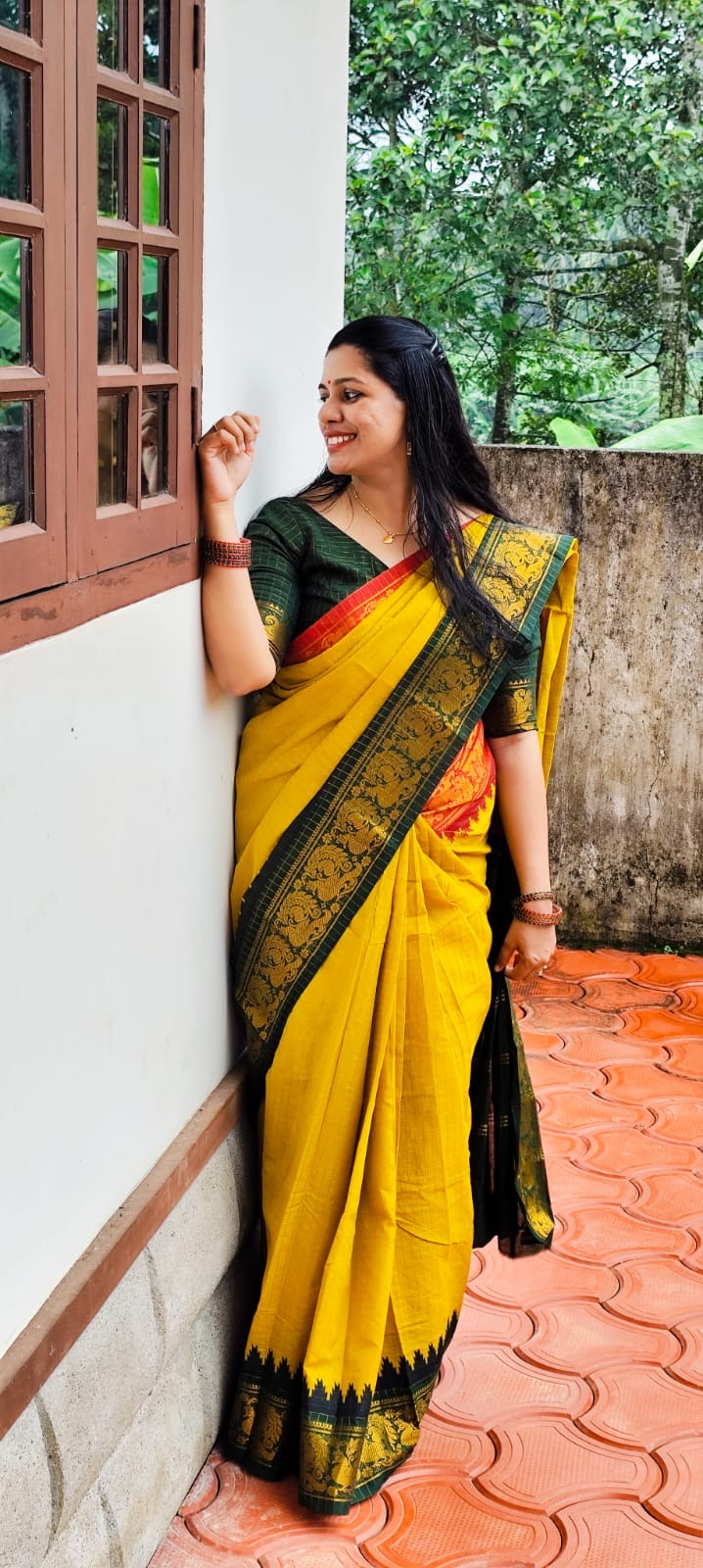 Pre order : Tarangini Handloom zari checks ganga jamuna sungudi sarees, Lakshmi fame