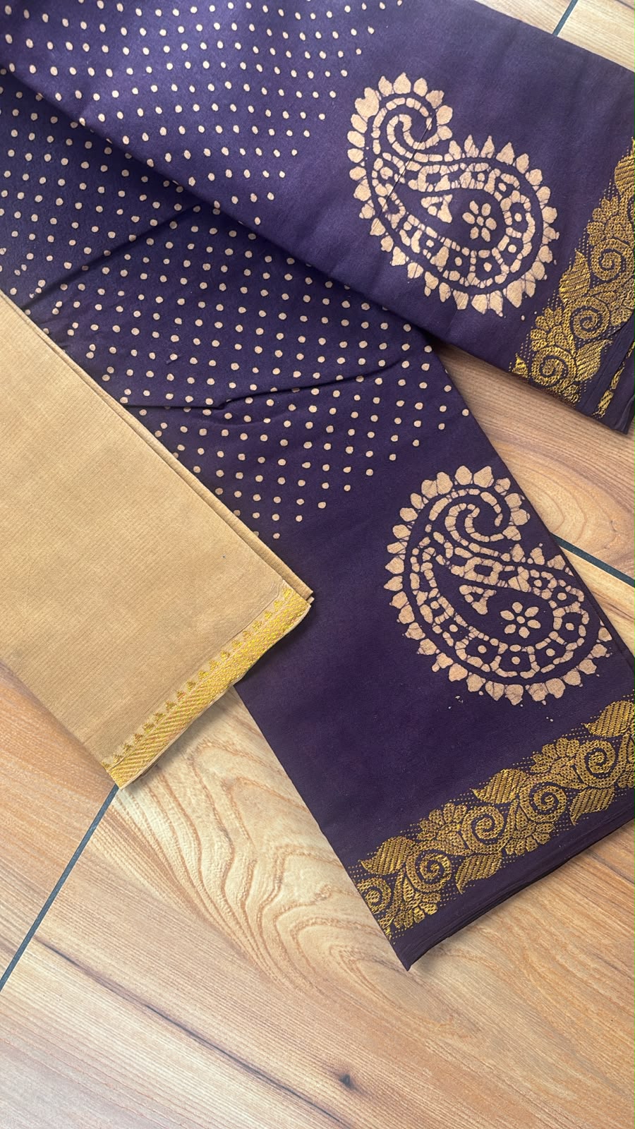 Wax batik Sungudi handloom cotton Saree SNS48