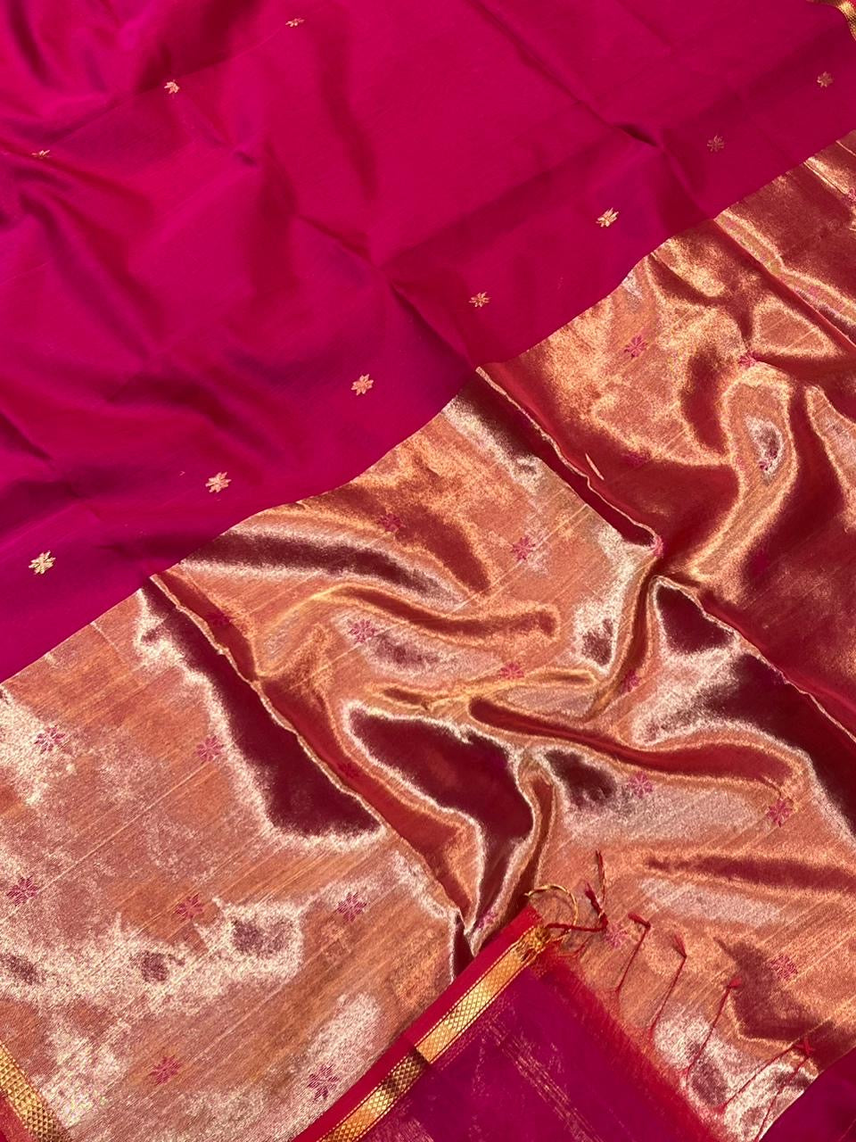 Festive edition Maheshwari Silk cotton Tissue Pallu star butta Sarees
