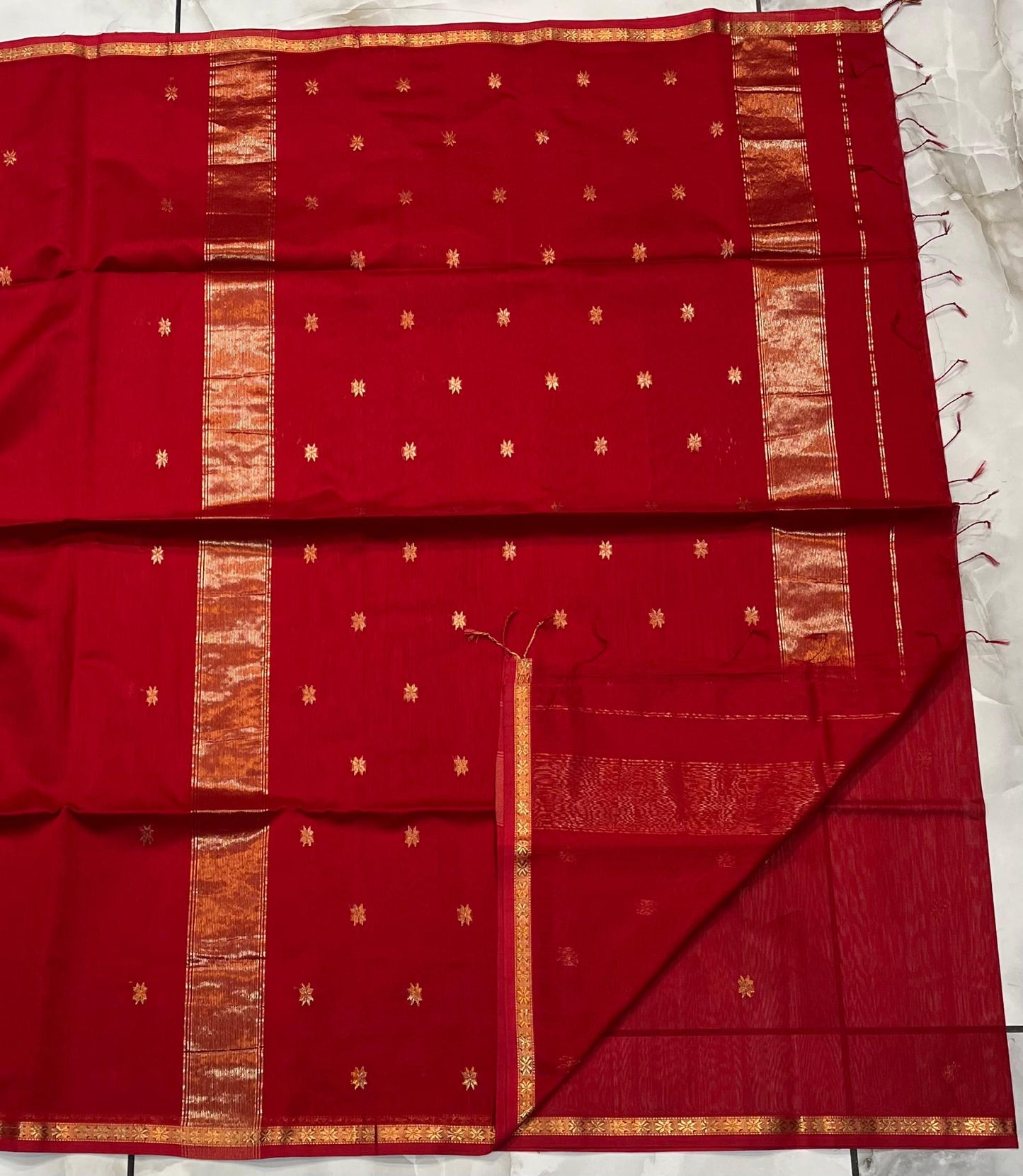 Kalyanika (कल्याणिका) Handloom Maheshwari Silk Sarees, star butta Magenta KM11