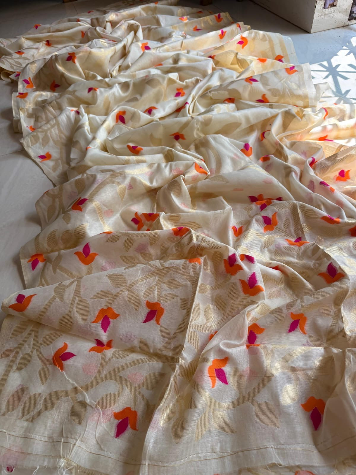 Floral Muslin Saree 01