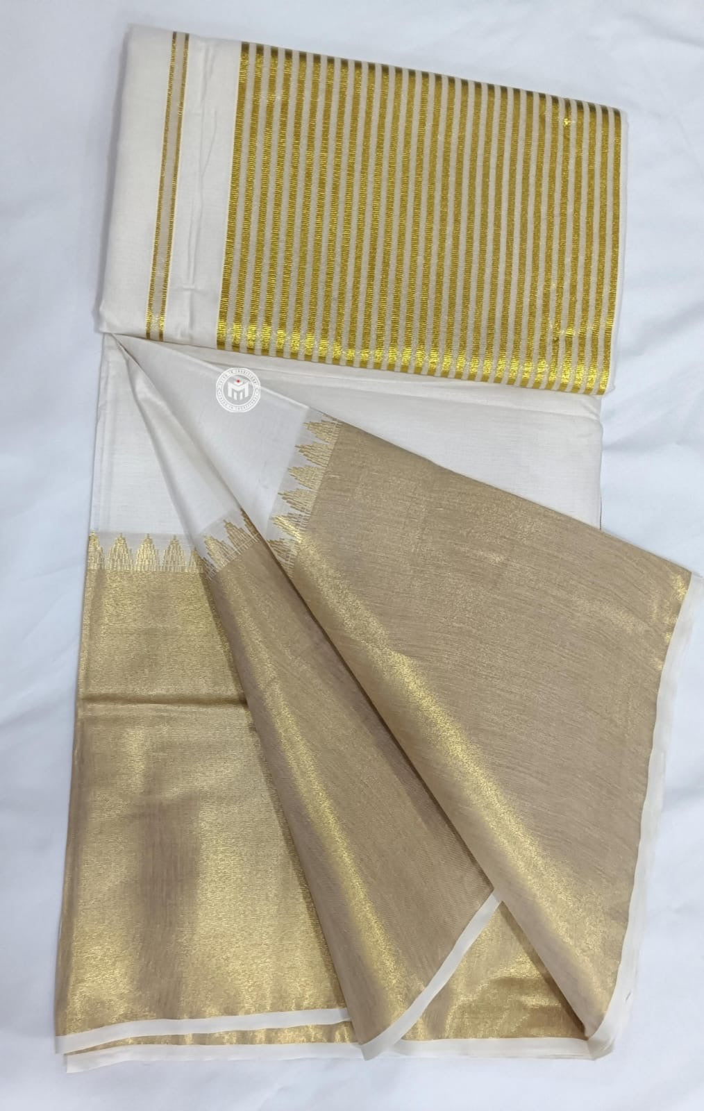 Handloom model 10 inch striped kasavu temple border Onam Saree