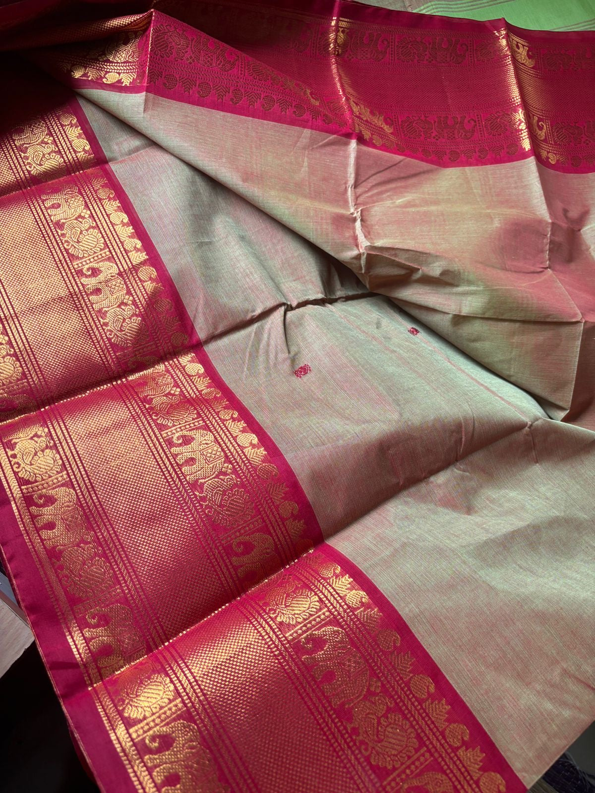 Dual tone Kanchi cotton Saree with woven buttas and blouse