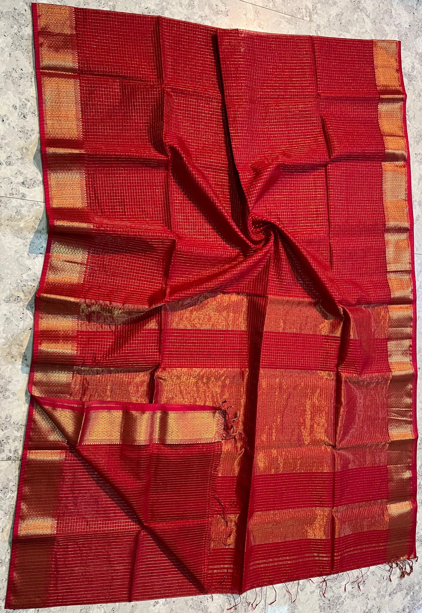 Kalyanika" (कल्याणिका) Handloom Maheshwari Silk Cotton Sarees Jari Checks Red KM12
