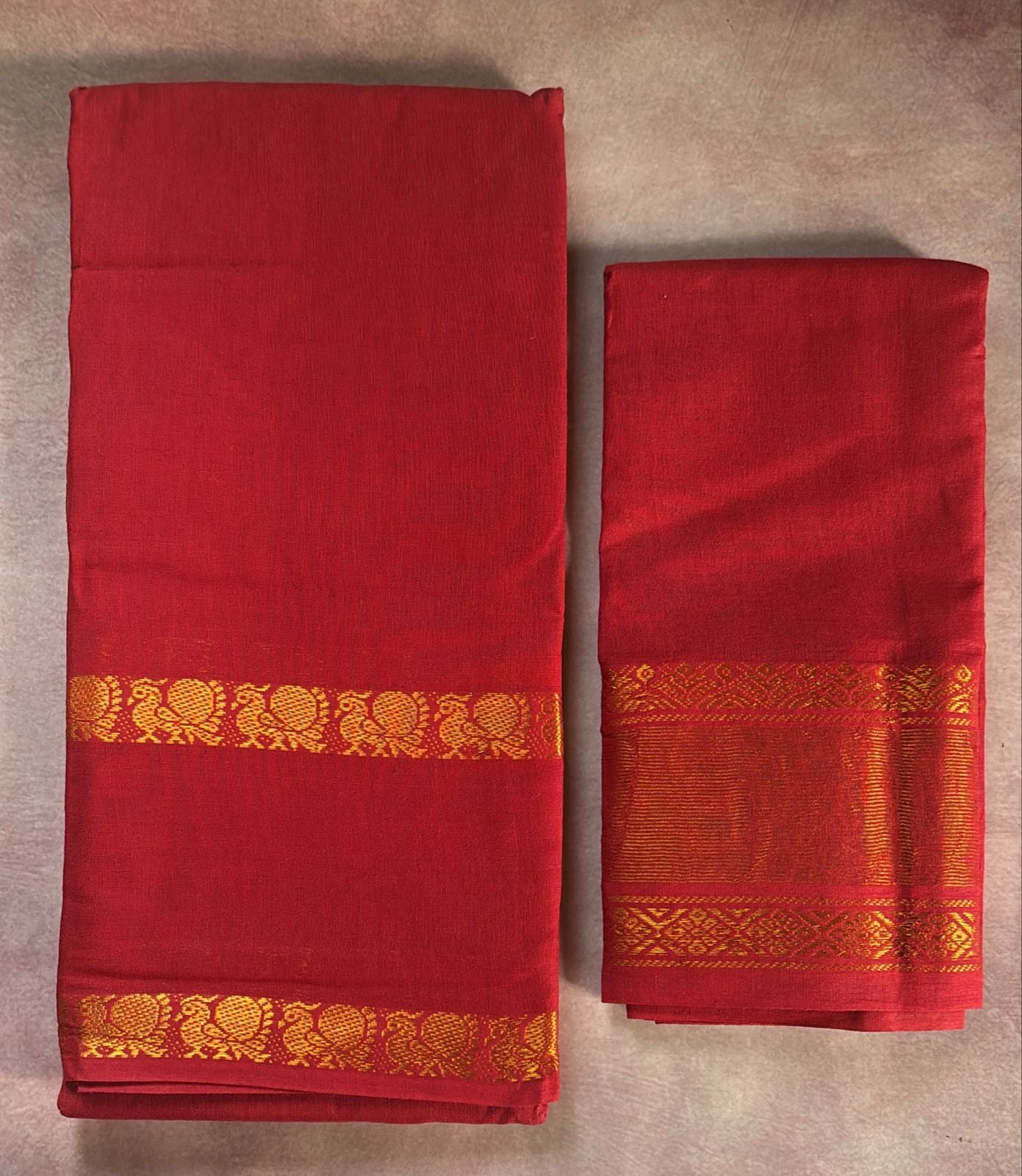 Tarangini Festive red Sungudi Cotton Saree