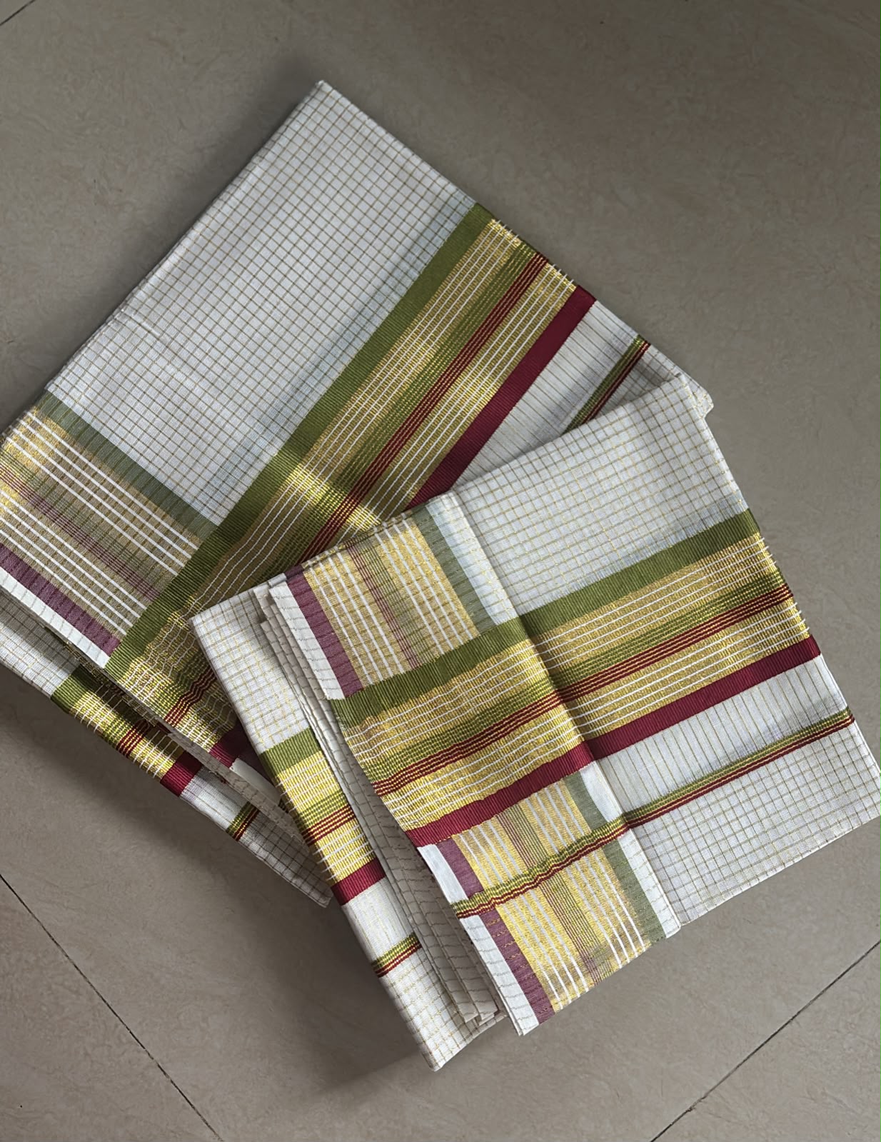 Handloom finish light weight Set Mundu