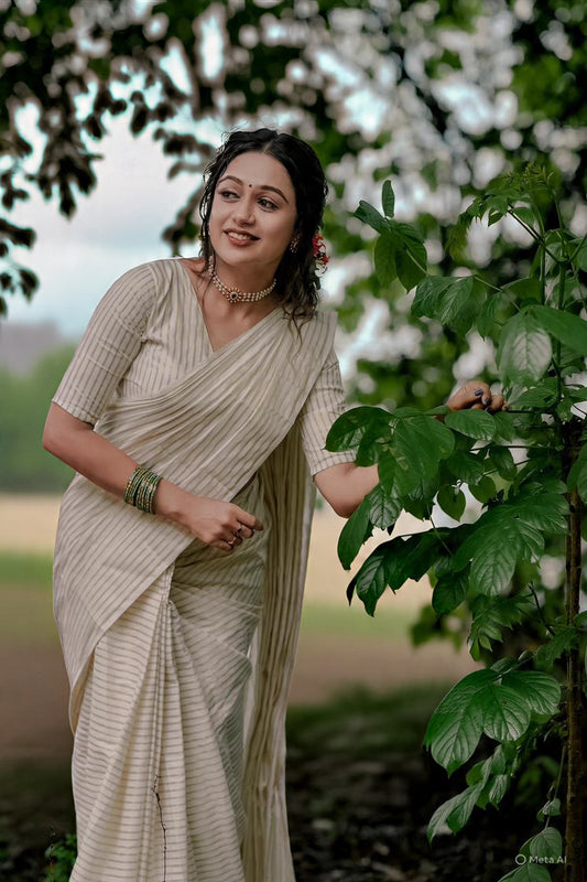 Micro Stripes Kasavu Saree with Blouse