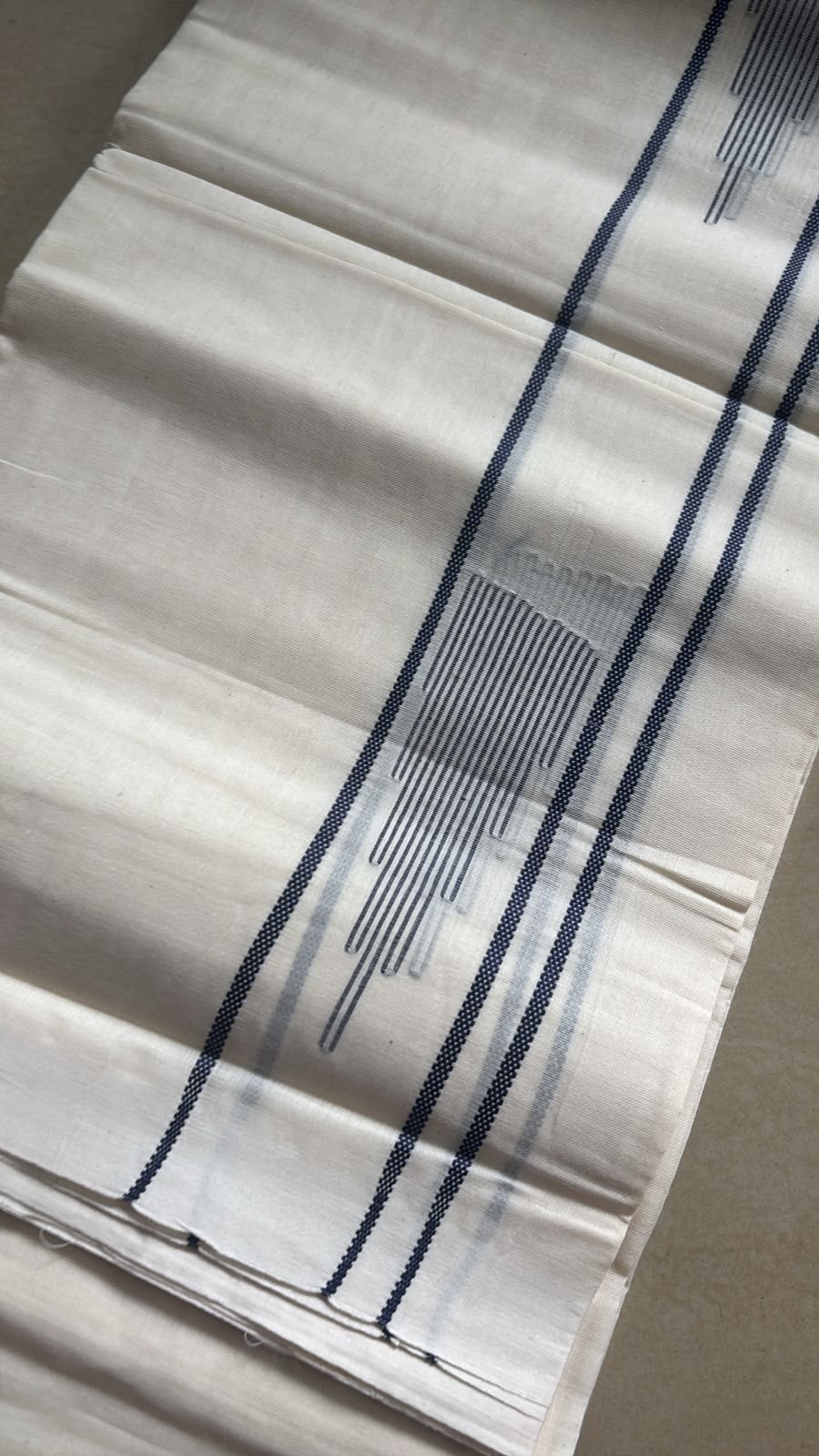 Gents chuttikara handloom double Mundu