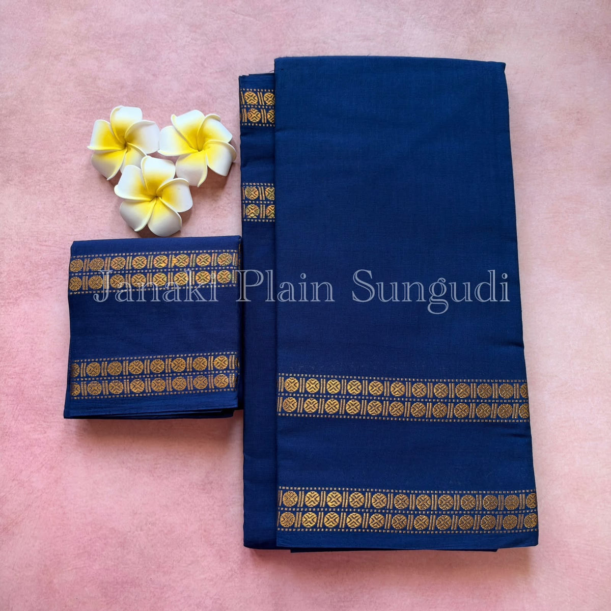 Mathangi Rudraksha border plain Sungudi handloom cotton Saree Blue