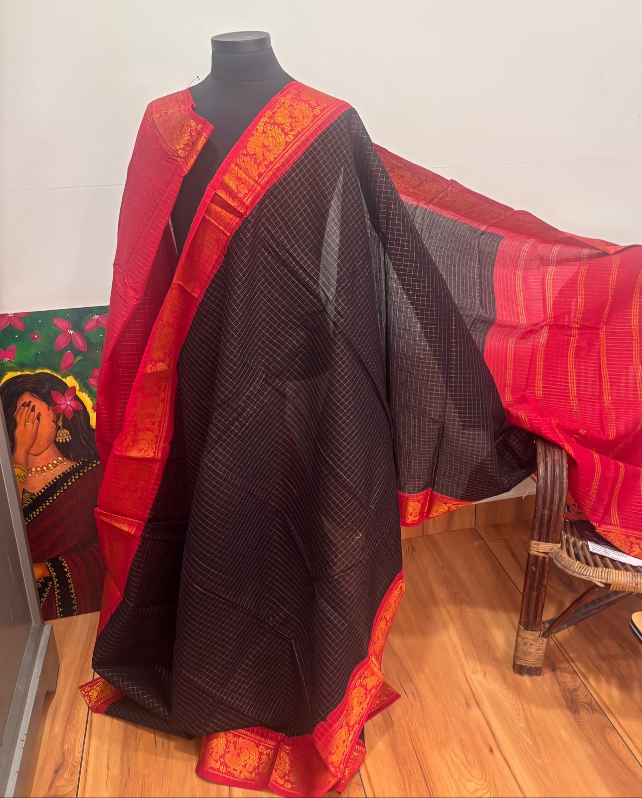 Handloom Sungudi cotton zari kattam peacock border black Sarees with reddish maroon border and Pallu with blouse