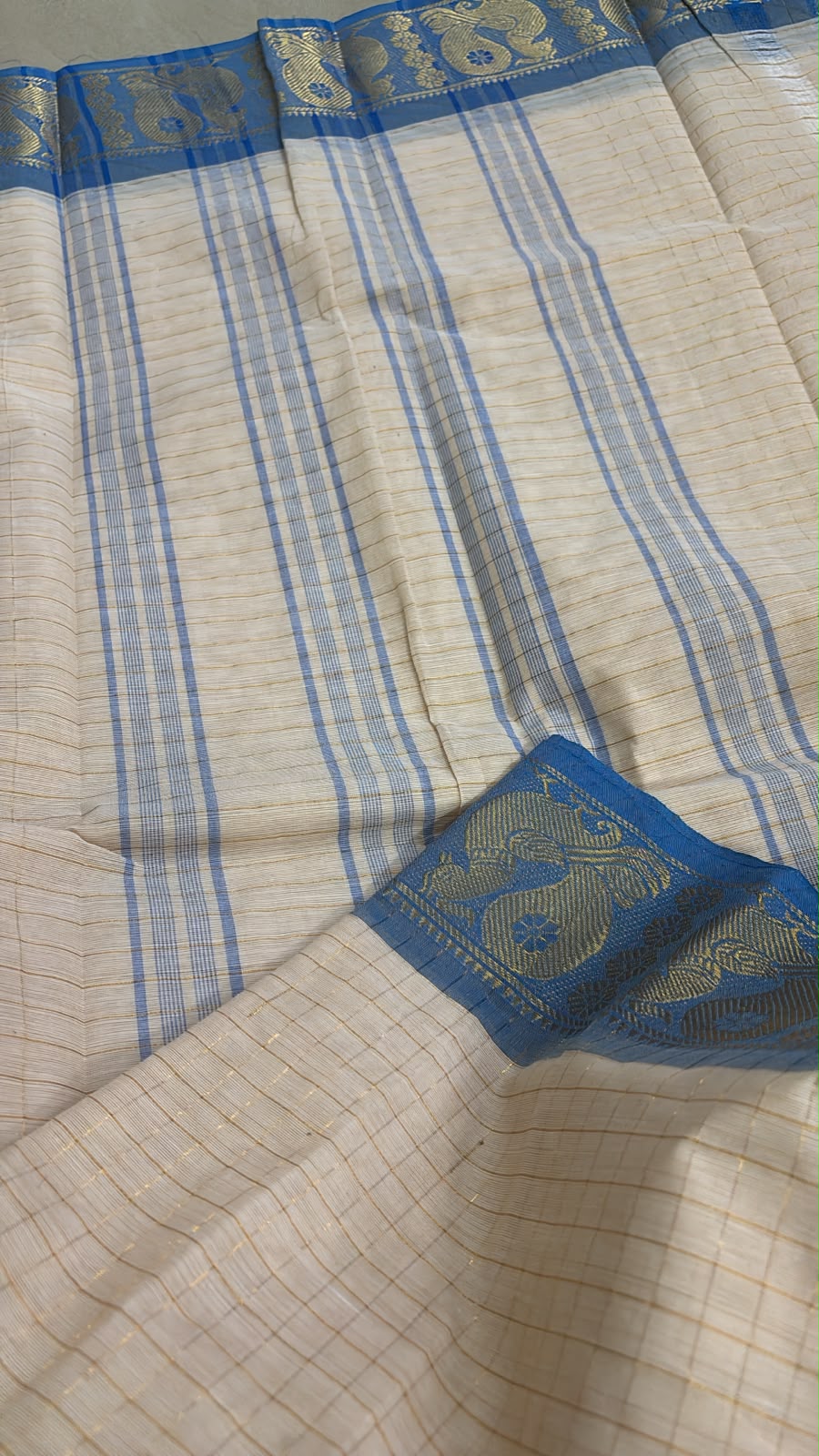 Sungudi cotton white with contrast blue border checks Saree