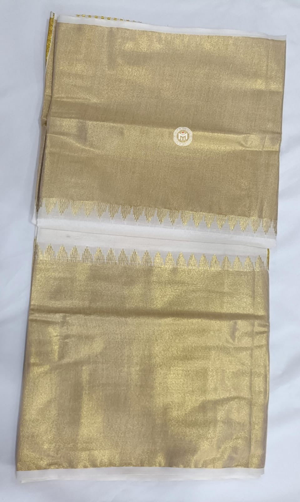 Handloom model 10 inch striped kasavu temple border Onam Saree