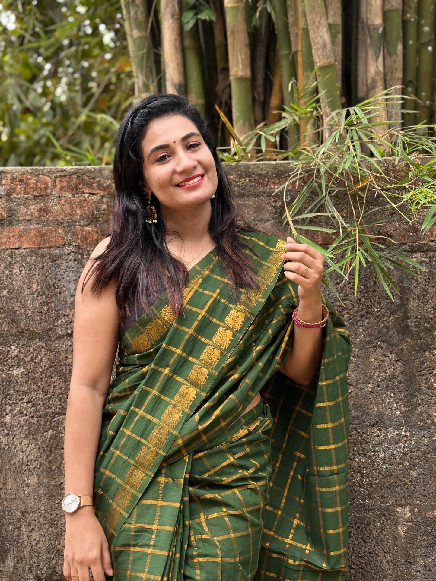 Tarangini Green Sungudi Zari kattam Saree with blouse
