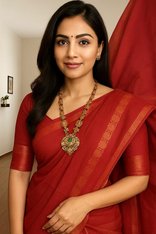 Tarangini Festive red Sungudi Cotton Saree