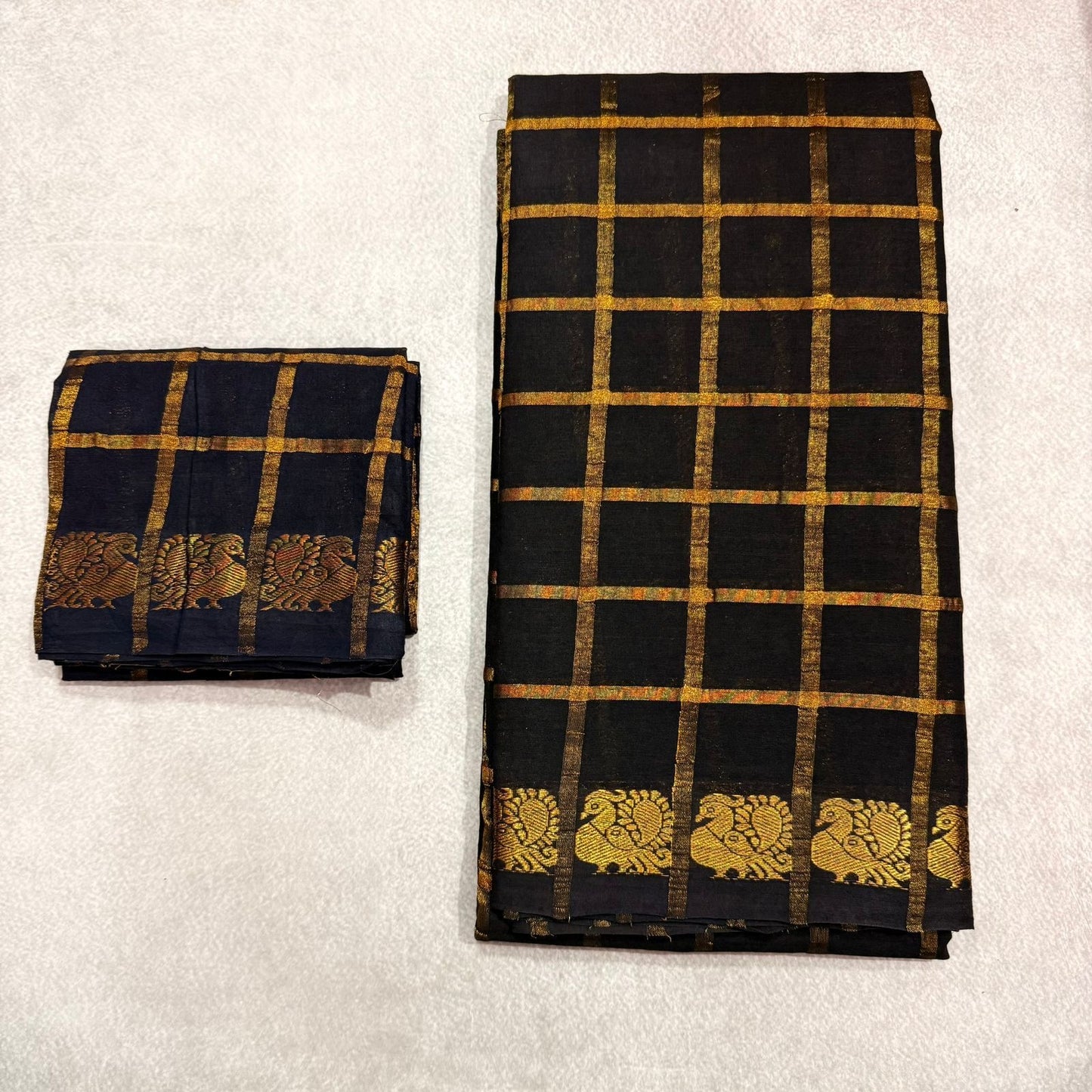 Black Zari kattam sungudi handloom cotton saree with running blouse