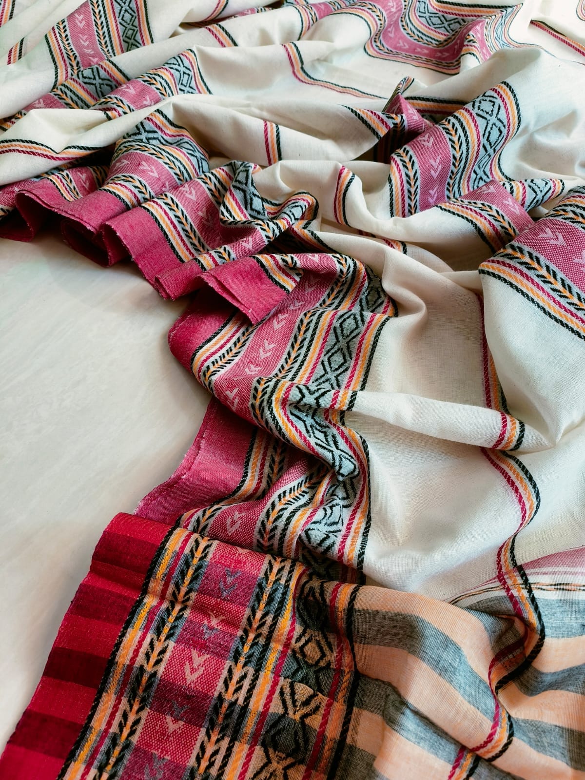 Rangini (रंगीनी) Bengal Handloom Dhaniyakhali  Chateau Sarees DHA01