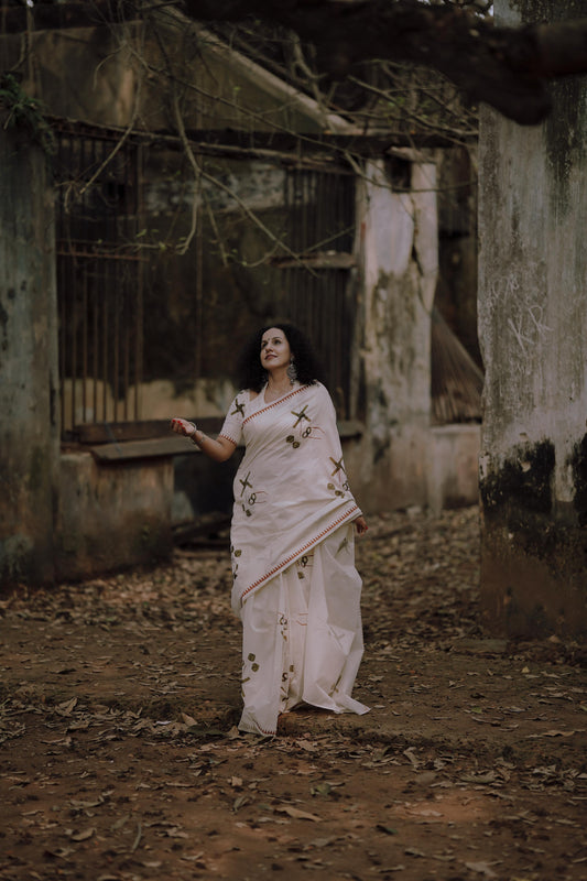 Nostalgic Ola kalippattam design Kerala Saree