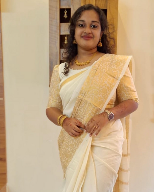Tarangini big border off white handloom sungudi cotton sarees with blouse piece