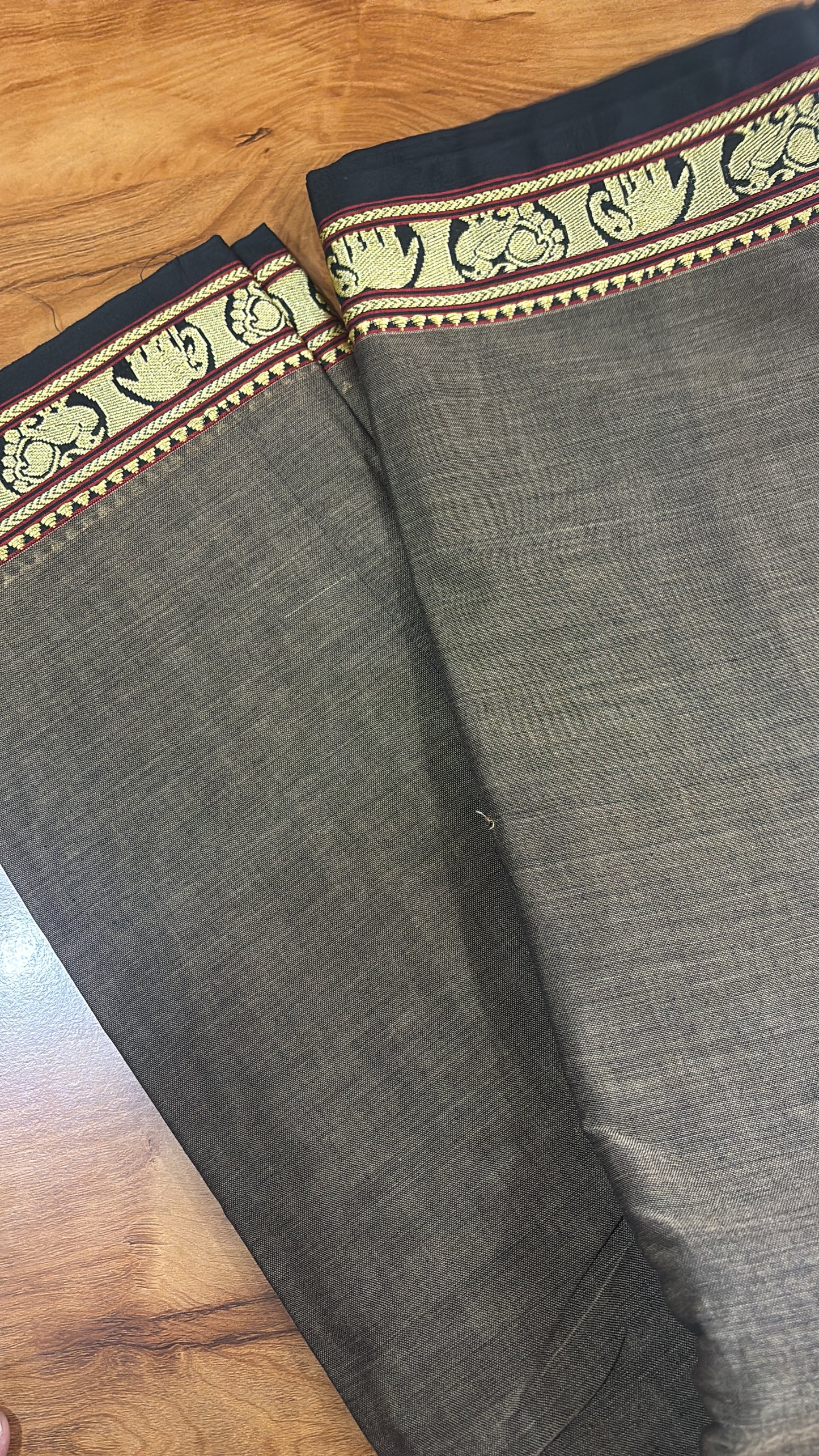Vrinda Narayanpeth grey black dual tone Vintage Sarees